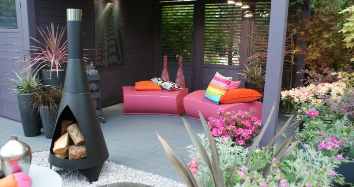 atriumgaerten-kleine-gaerten-innenhof-atrium-oder-patio-13 Chillen am Outdoor-Kamin - cool, aber gemütlich!