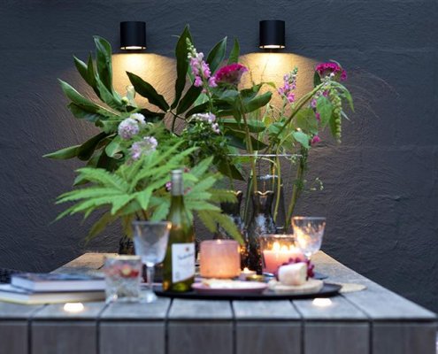 halo-up-down wandlampen-inlite-Beleuchtung Traumgärten Illumination - Licht im Garten