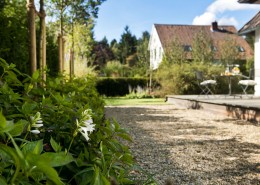 Kies und Schotter als Alternative bei Weg oder Terrasse