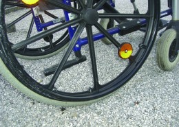 Räder oder Rollen sacken nicht in die Kies ein, sondern rollen auf den Waben