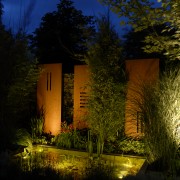 Indirekte Beleuchtung von Cortenstahl