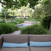 Gestaltungstrends Sitzplatz im Schatten